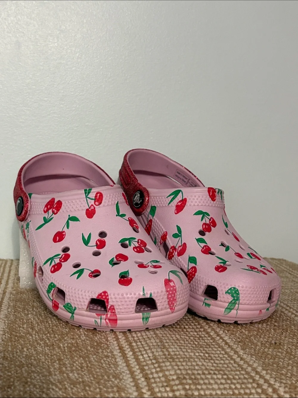 CROCS Class Kids Pink Cherry-Print Clogs with Red Glitter Heel Strap.  Size-2